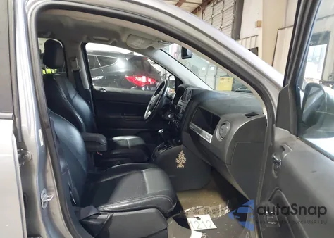 2016 Jeep Compass Sport Se из США, поврежденный, VIN 1C4NJCBAXGD764015